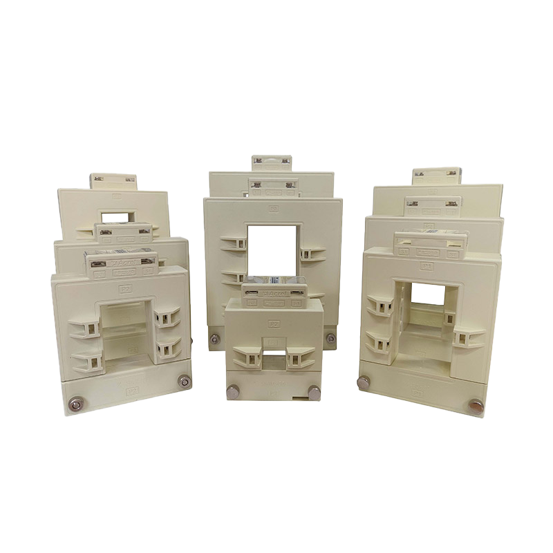 AKH-0.66/K sorozatú AC osztott magos áramváltó